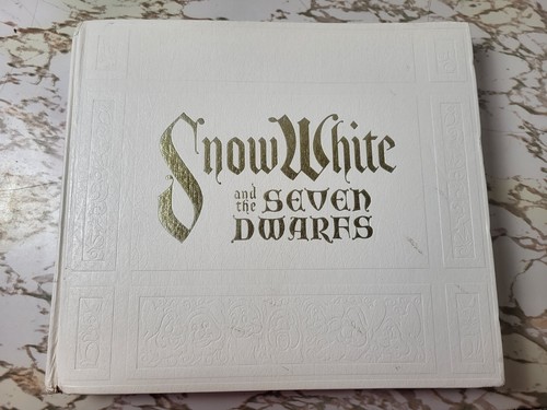 1979 walt disney snow white - snow,